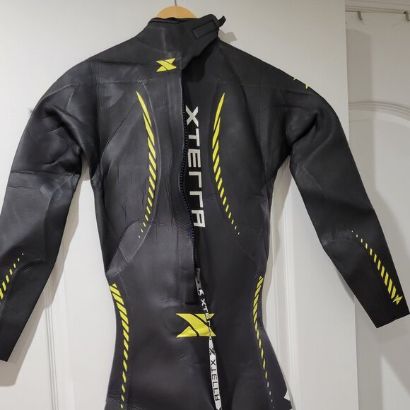 Mens wet suit - Picture 1 of 3